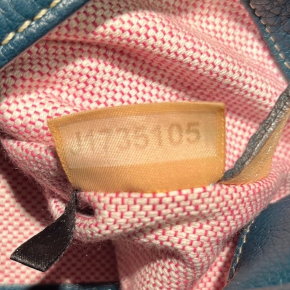 Dooney & Bourke Elegant Blue Leather Tote Bag - Picture 5 of 6